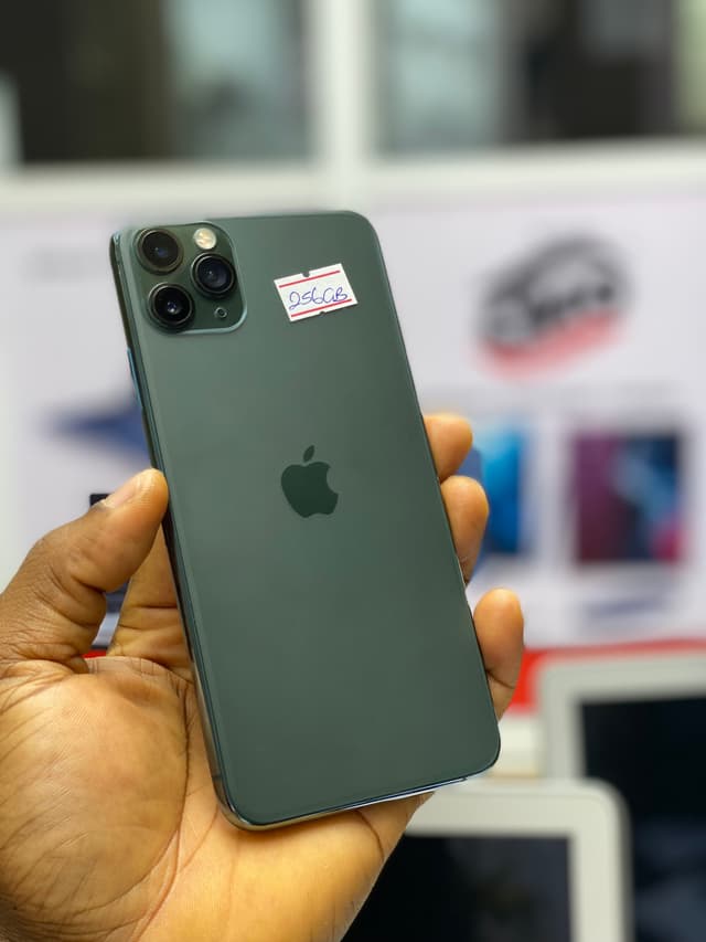 iPhone 11promax 256gb 